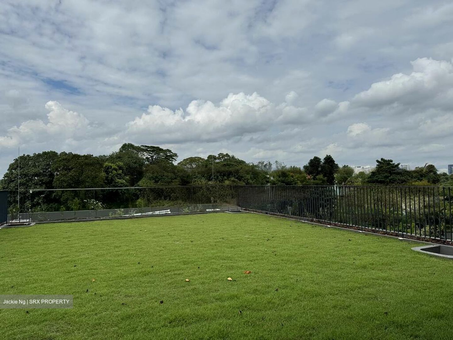 Chatsworth Road (D10), Detached #458862421